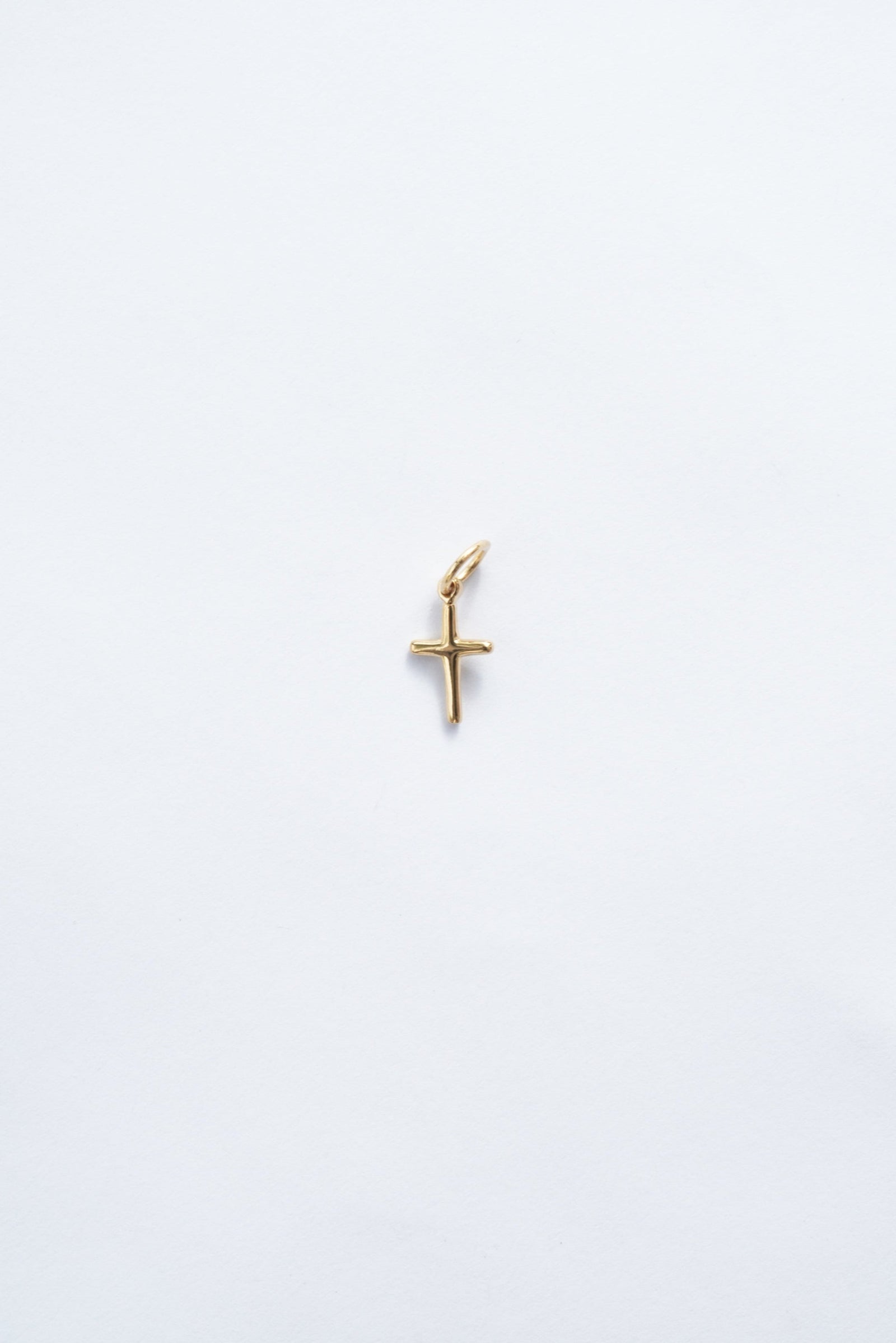 18K Gold necklace charm zoomed out