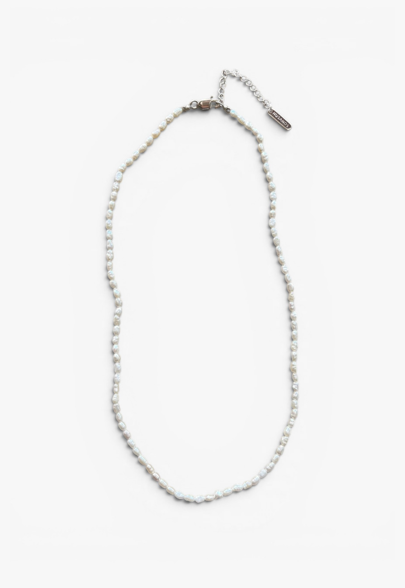 Unisex freshwater pearl necklace with a sterling silver clasp and extension