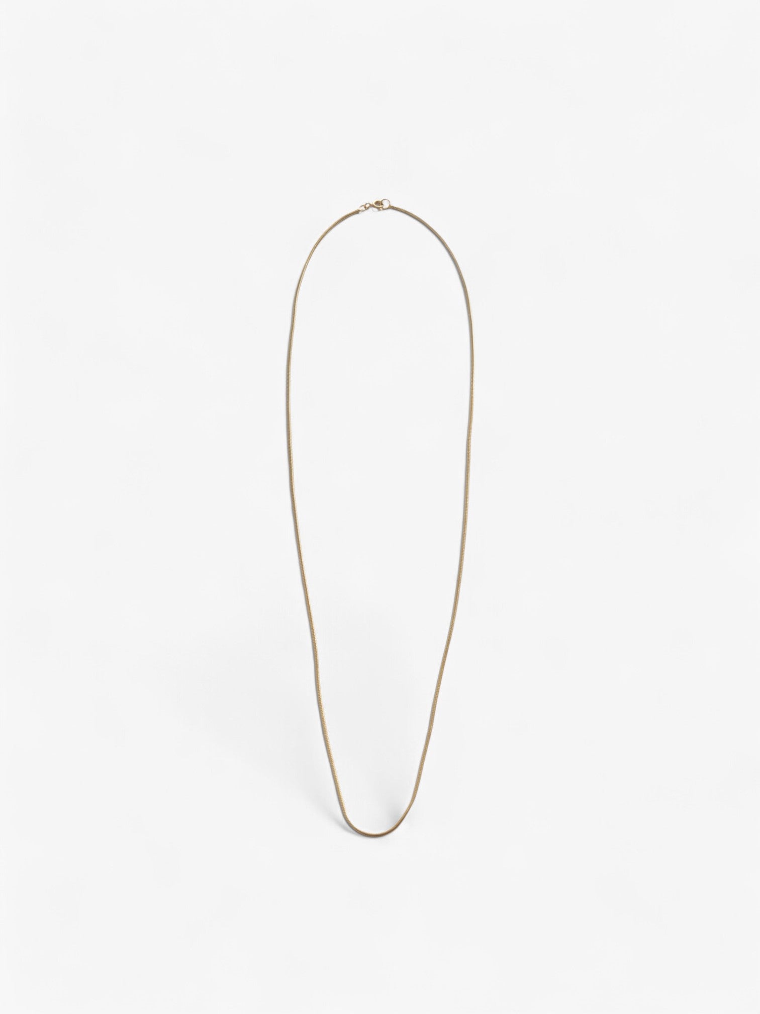 Rope style 18k Gold Necklace laying flat