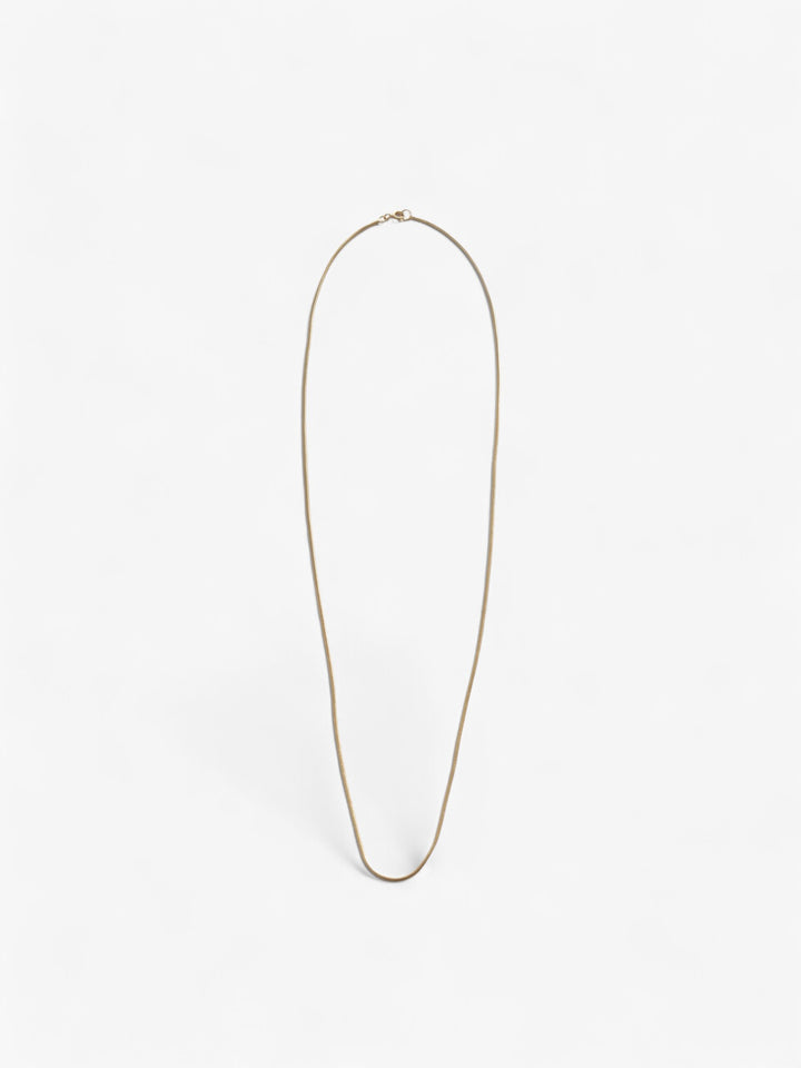 Rope style 18k Gold Necklace laying flat